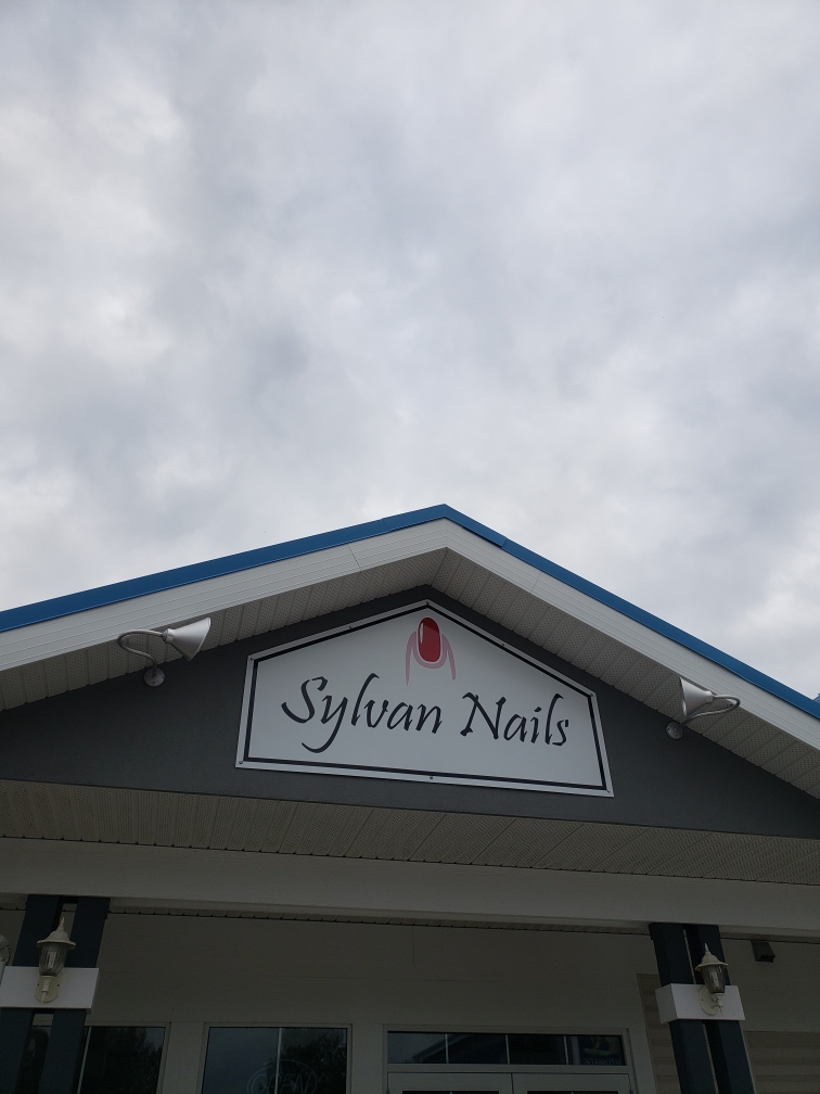 Sylvan Nails | 160 Hewlett Park Landing #1, Sylvan Lake, AB T4S 2J3, Canada | Phone: (403) 872-9548