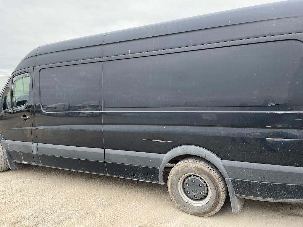 Certified Truck and trailer Repair- Mobile Truck Repair | 2401 Kirby Rd, Maple, ON L6A 1S1, Canada | Phone: (416) 830-0071