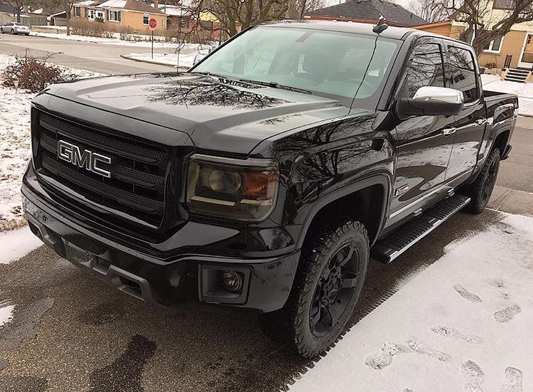 St-Jerome Auto Dépôt SUPERCENTRE | 2360 Boulevard du Curé-Labelle, Saint-Jérôme, QC J7Y 5E9, Canada | Phone: (450) 438-1922