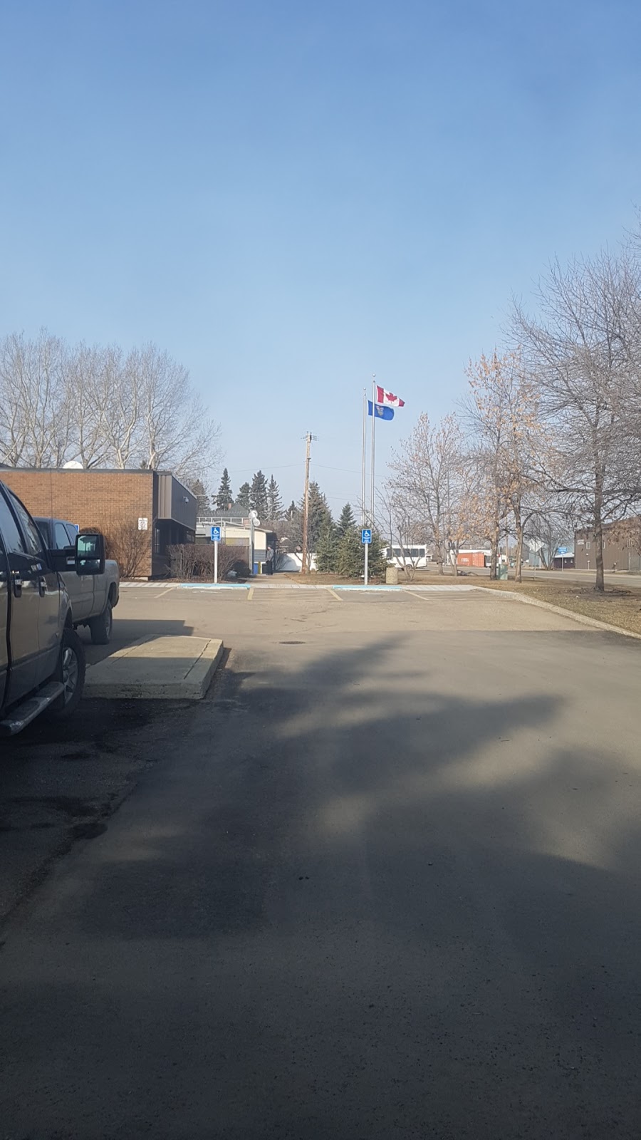 Alberta Provincial Court | 1611 15 Ave, Didsbury, AB T0M 0W0, Canada | Phone: (403) 335-3424