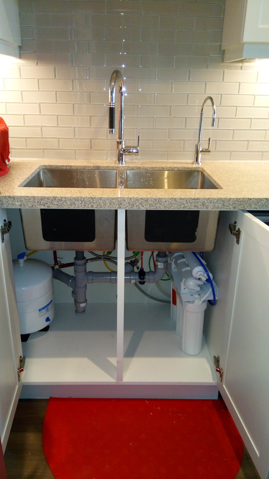 Water Land | 980 Southdown Rd unit e7, Mississauga, ON L5J 2Y4, Canada | Phone: (905) 822-3841