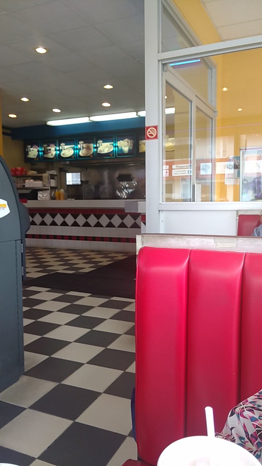 La Belle Province | 87 Rue Alexandre, Salaberry-de-Valleyfield, QC J6S 3K1, Canada | Phone: (450) 377-0543