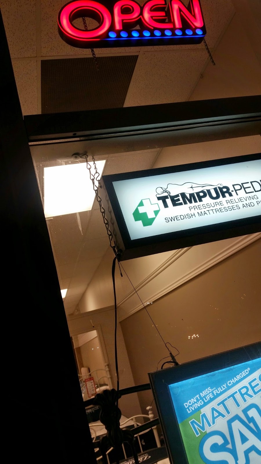 Sleep Country Canada | 1925 Dundas St E, London, ON N5V 1P7, Canada | Phone: (519) 451-3007