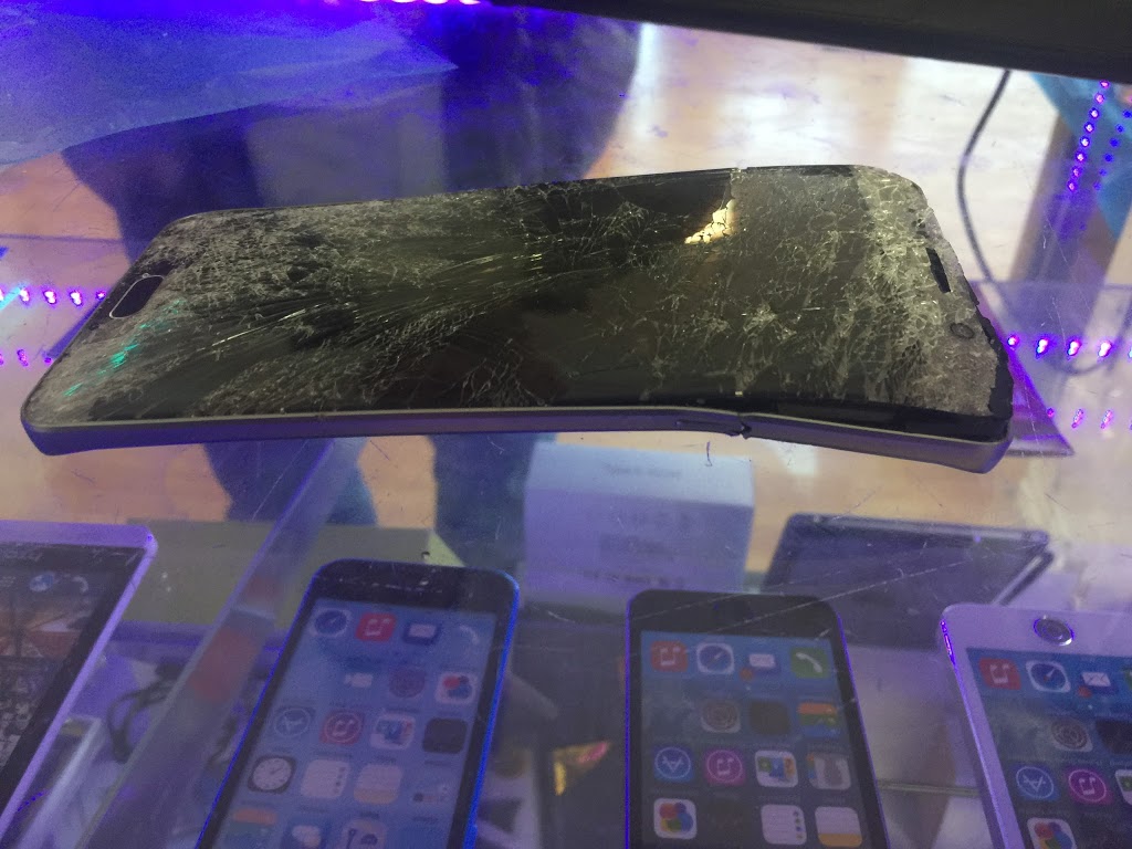 iTronics réparation - repair Microsoft surface Huawei Asus zenfo | 4401 Boul St-Laurent, Montréal, QC H2W 1Z8, Canada | Phone: (888) 831-1642