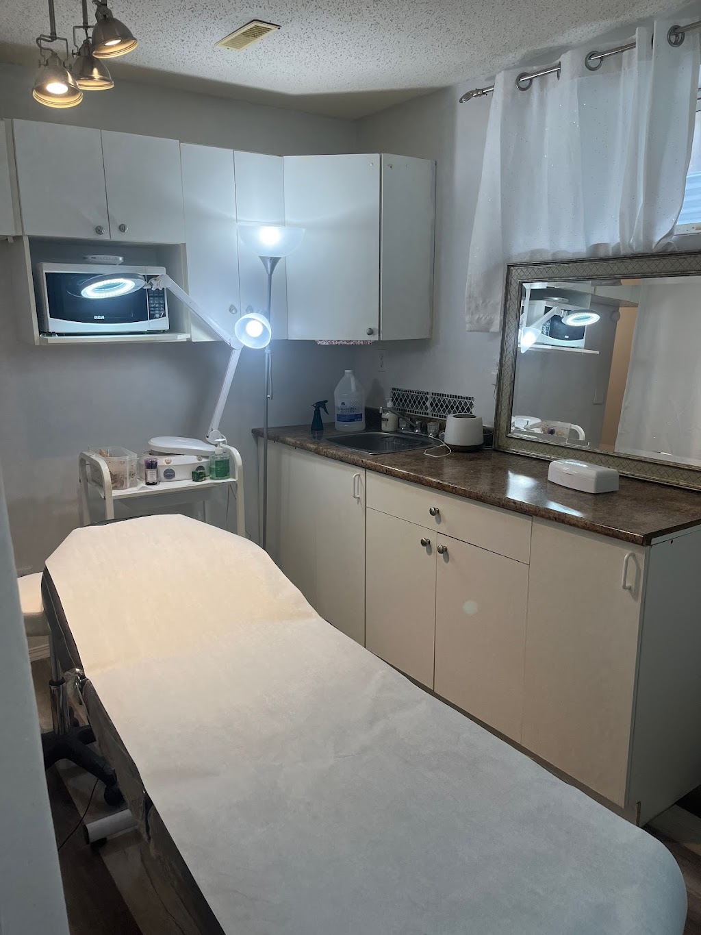 Face Beauty Esthetics (Ladies Only) | 57 Taravista Crescent NE, Calgary, AB T3J 4N8, Canada | Phone: (587) 917-1650