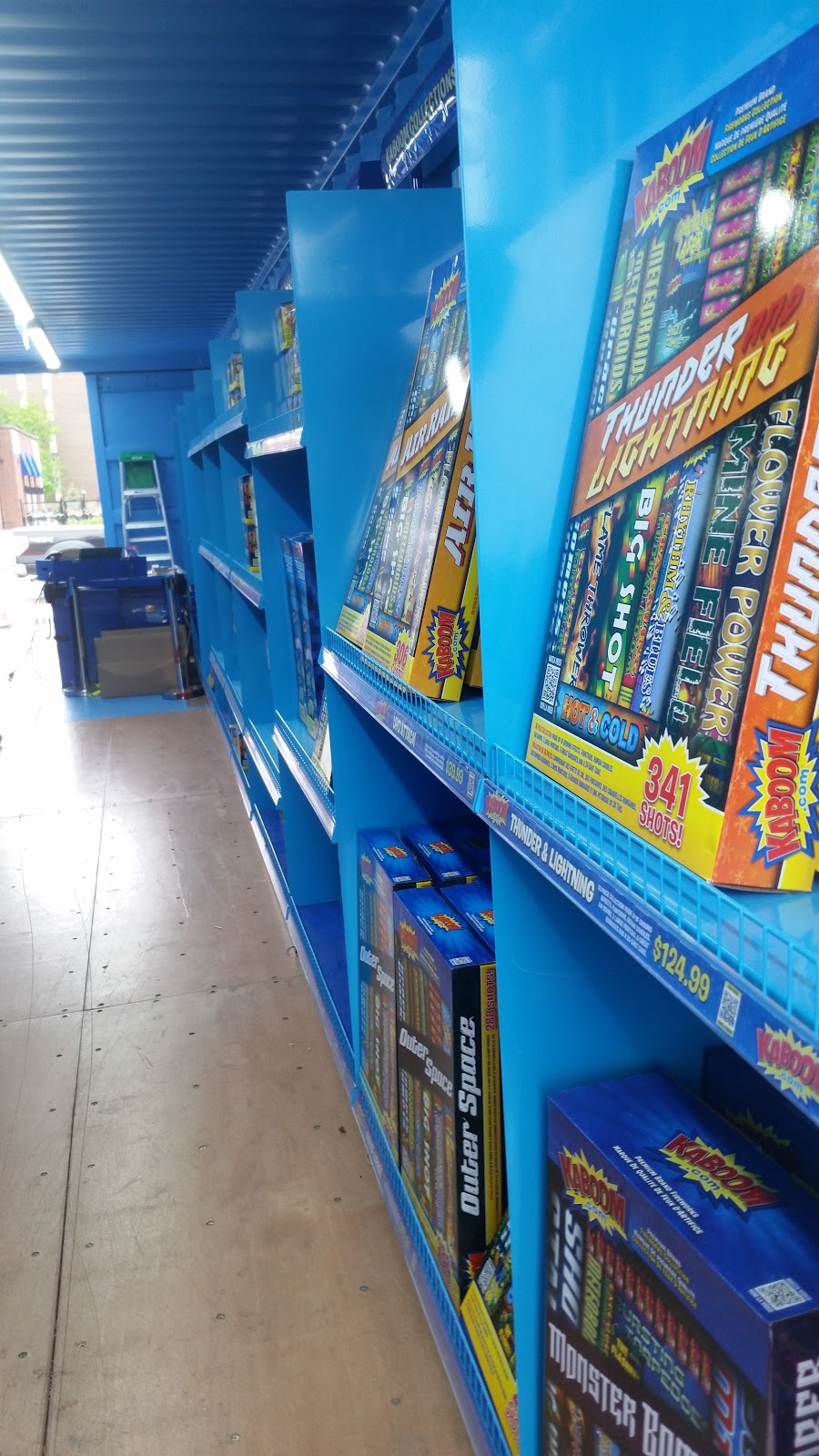Kaboom Fireworks | 640 Queenston Road, Queenston Place, Hamilton, ON L8K 1K2, Canada | Phone: (289) 768-5891