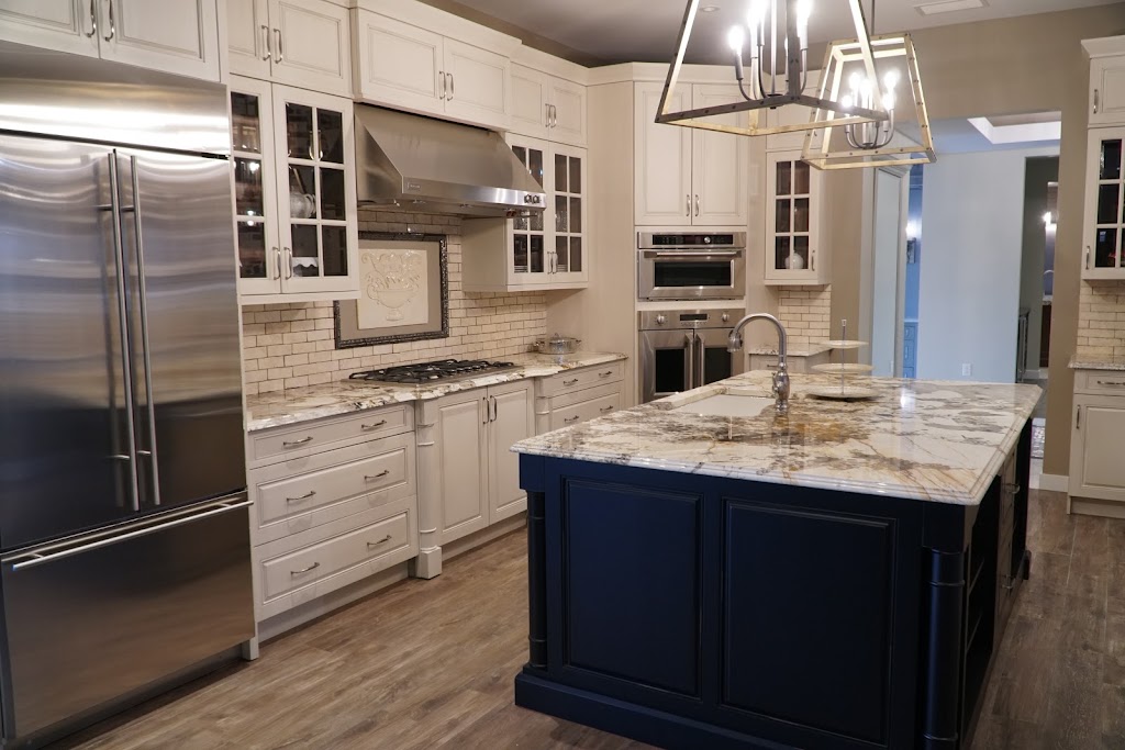 Kitchen Design Studio | 5718 104 St NW, Edmonton, AB T6H 2K2, Canada | Phone: (587) 772-4095