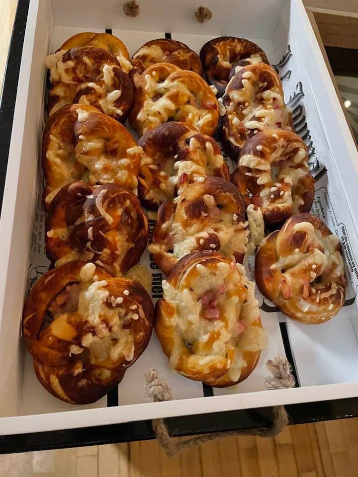 Épicuriane | 237 Côte Sainte-Anne, Sainte-Anne-de-Beaupré, QC G0A 3C0, Canada | Phone: (418) 271-3249