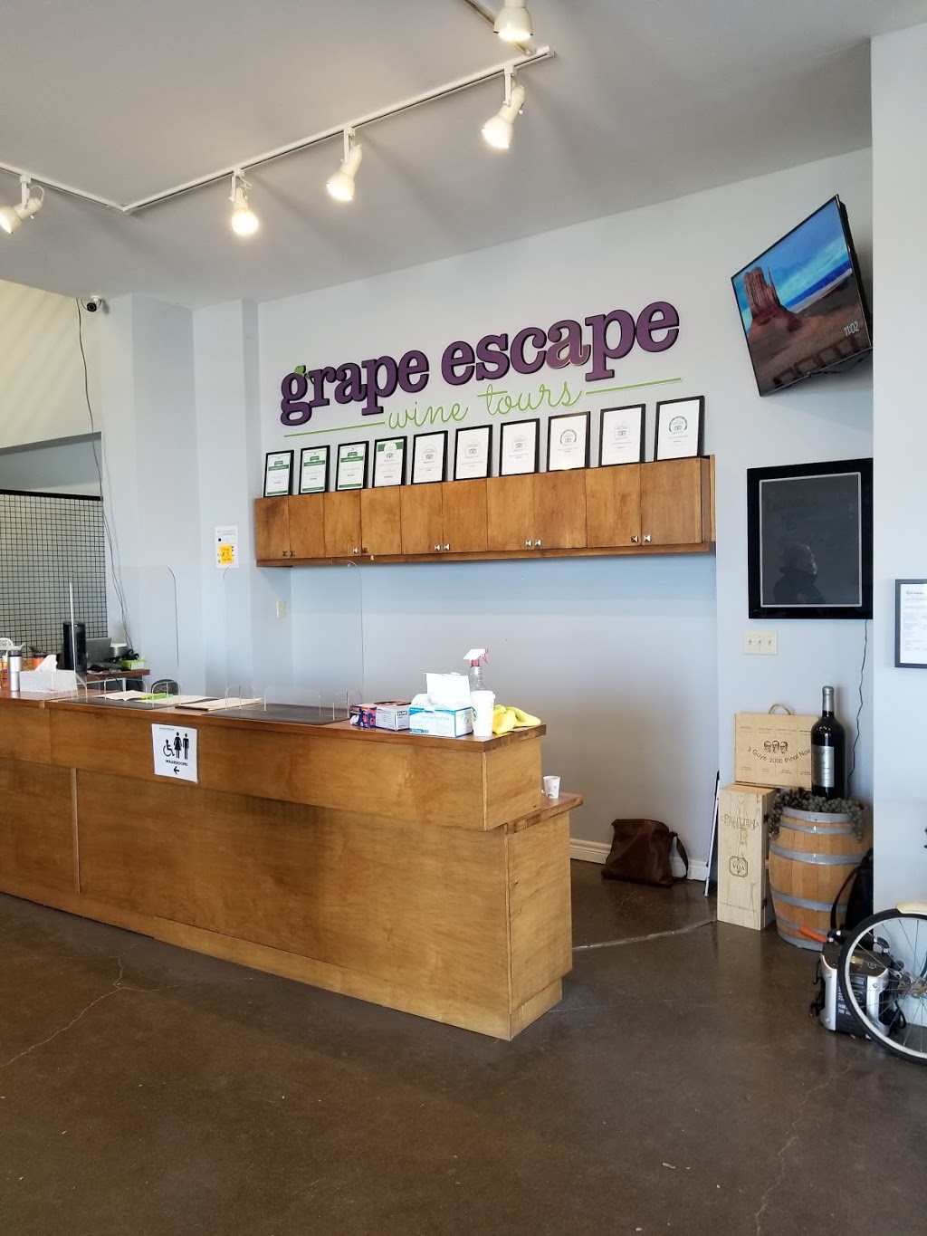 Grape Escape Bicycle Tours & Rentals | 1627 Niagara Stone Rd, Niagara-on-the-Lake, ON L0S 1J0, Canada | Phone: (905) 468-9959