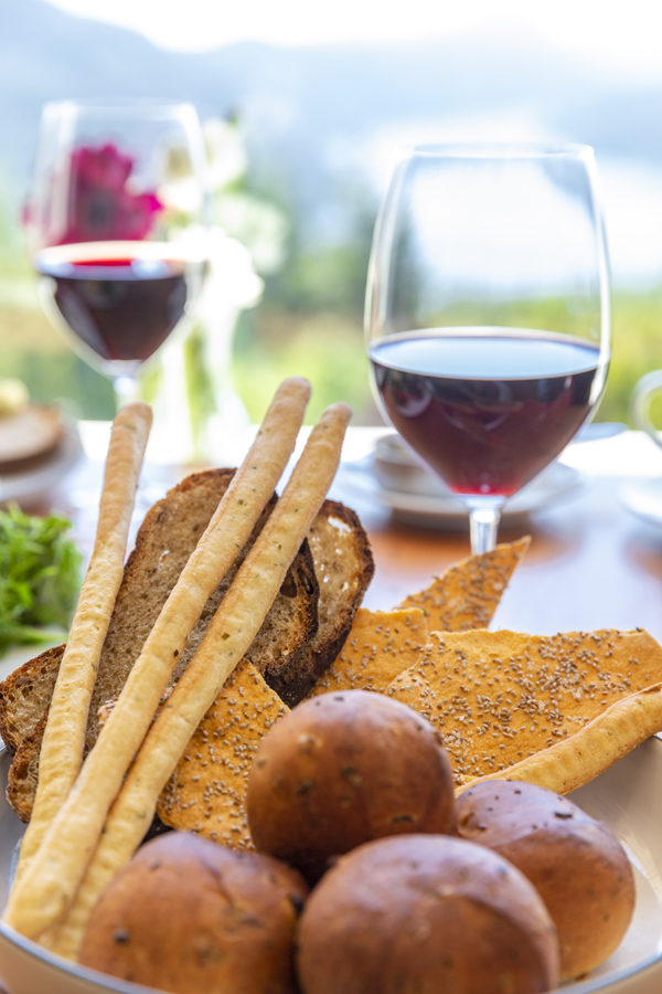Alpina Restaurant at Villa Eyrie Resort | 600 Ebedora Ln, Malahat, BC V0R 2L0, Canada | Phone: (250) 856-0188
