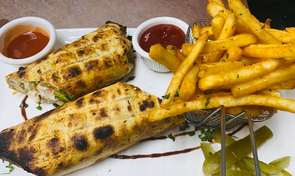 Belyatchou Grillades & Seafood. | 110 Bd du Curé-Labelle, Sainte-Thérèse, QC J7E 2X5, Canada | Phone: (514) 663-4663