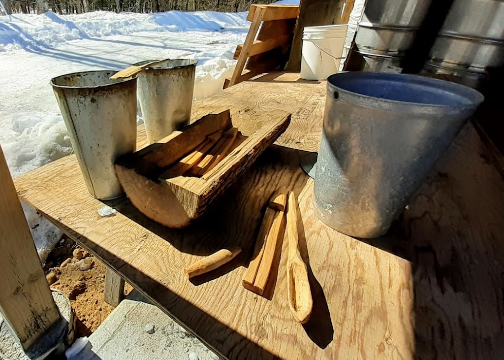 Greenmantle Farm Mineral Eco-Tours | 1984 Essonville Line Wilberforce On. K0L 3C0, Wilberforce, ON K0L 2Y0, Canada | Phone: (705) 448-3948