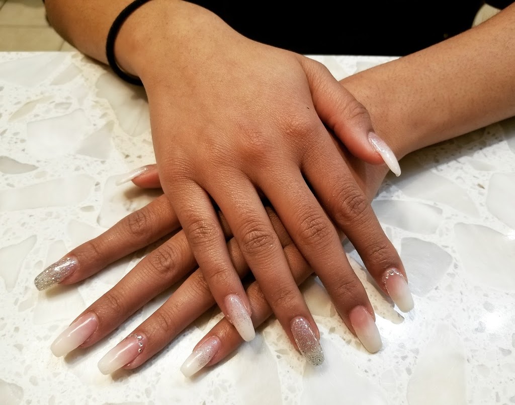 Nail Shine Beauty Bar | 14 Oxford St, Richmond Hill, ON L4C 4L5, Canada | Phone: (905) 237-2071