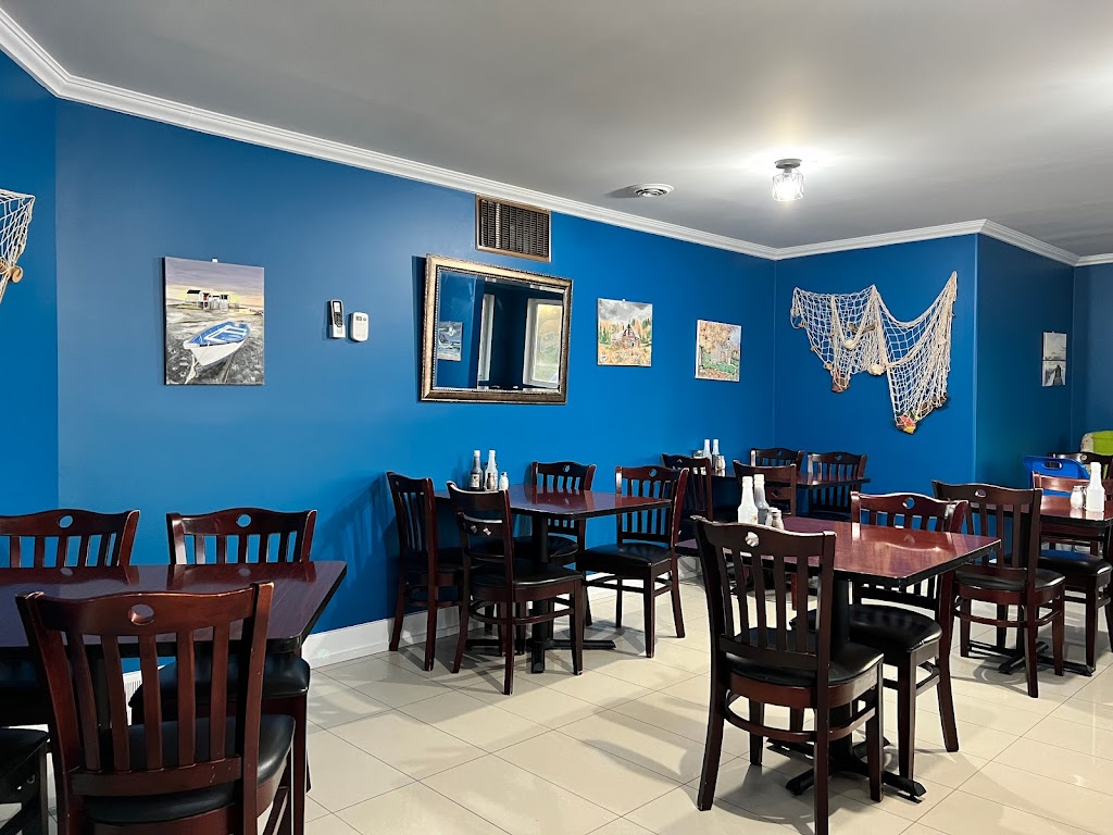 Fenelon Fish & Grill | 558 Kawartha Lakes County Rd 8, Fenelon Falls, ON K0M 1N0, Canada | Phone: (705) 887-4141