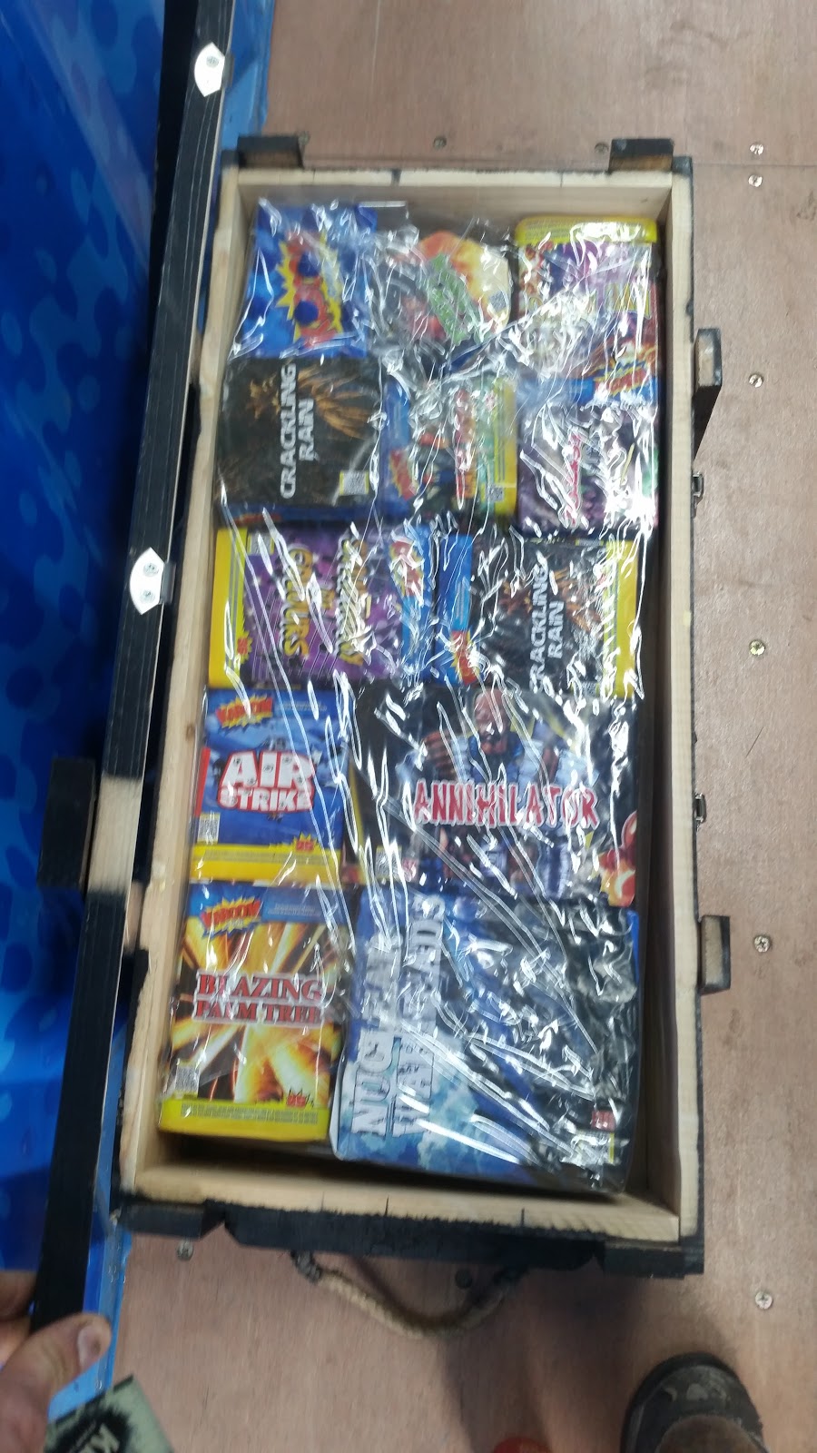 Kaboom Fireworks | 640 Queenston Road, Queenston Place, Hamilton, ON L8K 1K2, Canada | Phone: (289) 768-5891