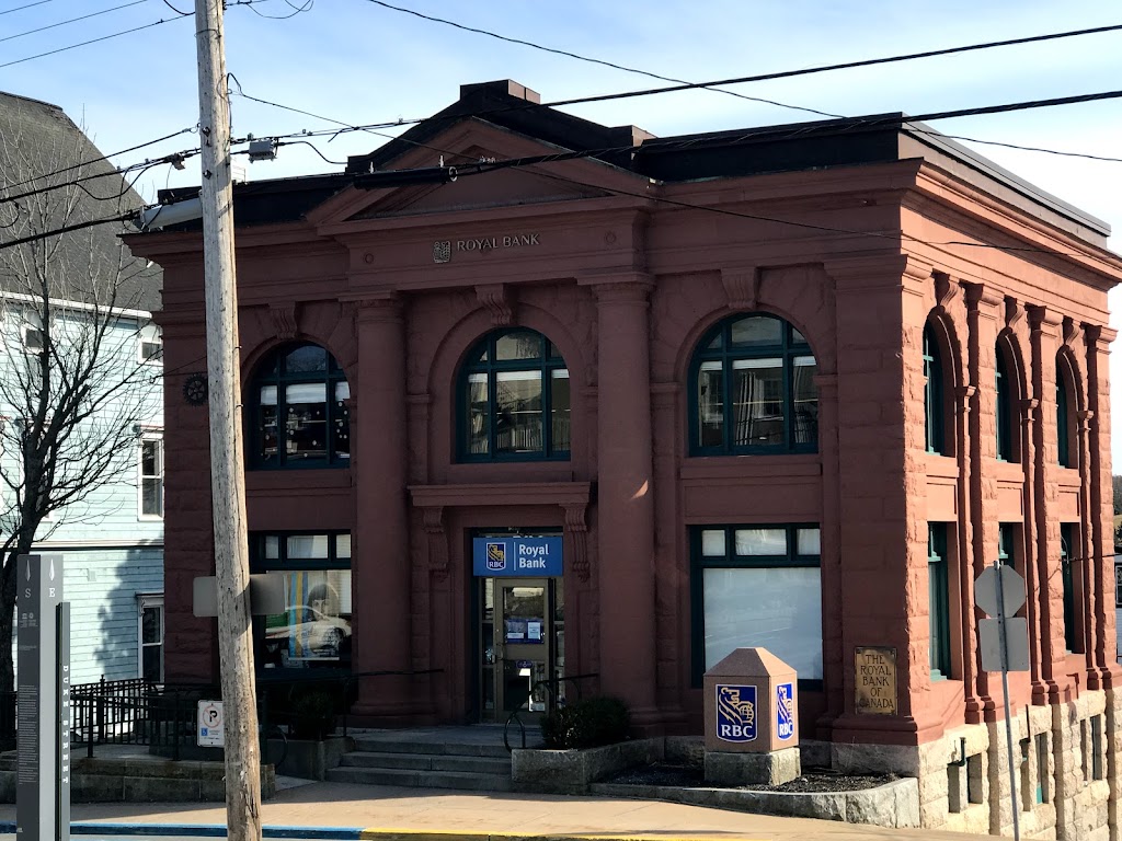 RBC Royal Bank | 84 Pelham St, Lunenburg, NS B0J 2C0, Canada | Phone: (902) 634-8861