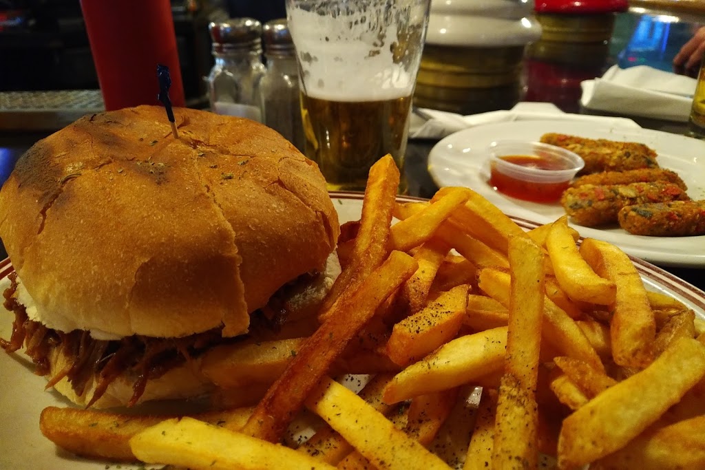 Schueys Bar & Grill | 1130 Martin Grove Rd, Etobicoke, ON M9W 4W1, Canada | Phone: (416) 249-1516
