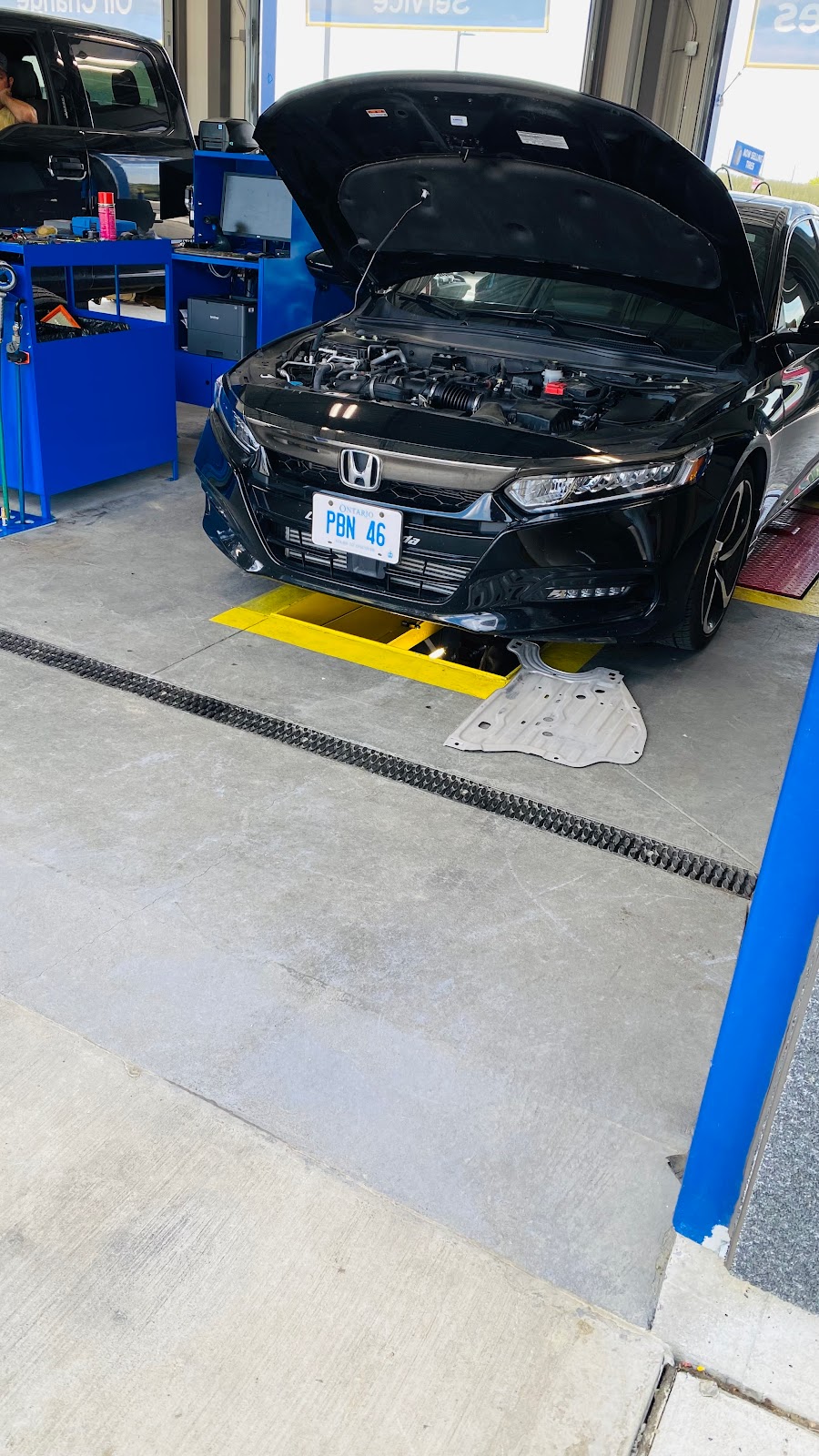 Mr. Lube + Tires | 315 Fogal Rd, Brampton, ON L6P 4R2, Canada | Phone: (905) 257-3001