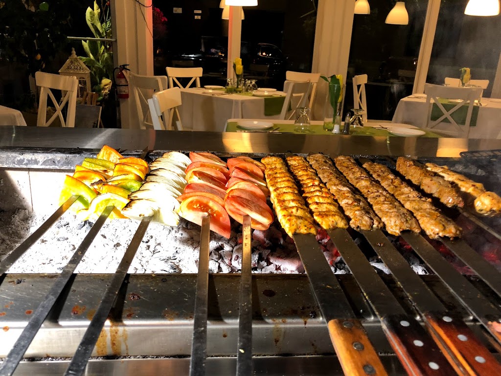 Lemon Tree Restaurant | 805 Bedford Hwy, Bedford, NS B4A 1A4, Canada | Phone: (902) 835-5646