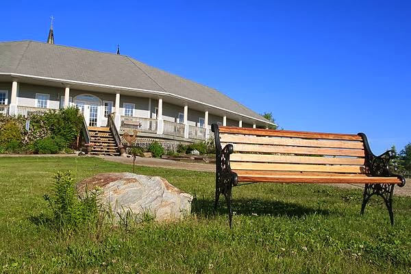 Hillside Residence | 44 St Charles St E, Maryhill, ON N0B 2B0, Canada | Phone: (519) 648-3212