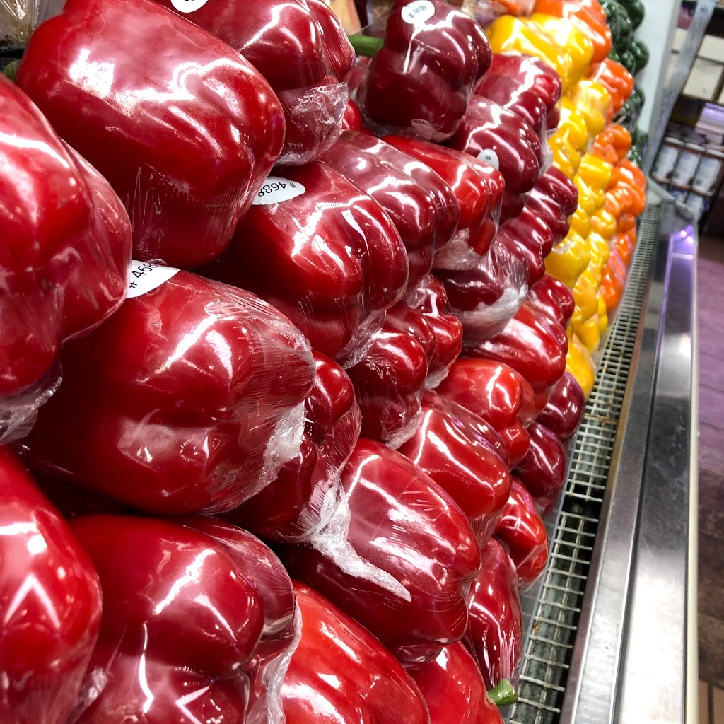 Sues Market | 205 Don Head Village Blvd, Richmond Hill, ON L4C 7R4, Canada | Phone: (905) 737-0520