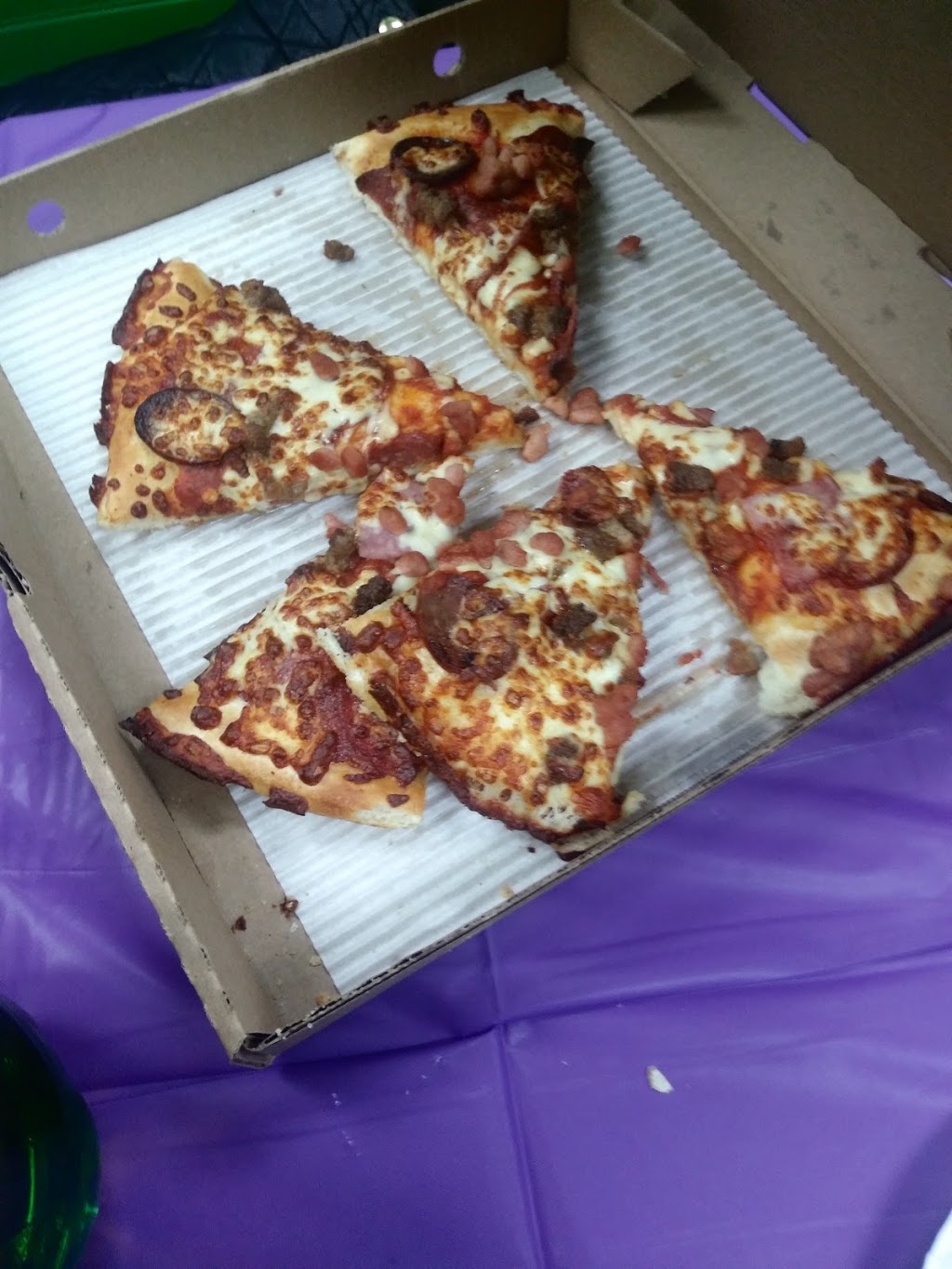 Pizza Hut | #13786 104 Ave, Surrey, BC V3T 1W5, Canada | Phone: (604) 582-1740