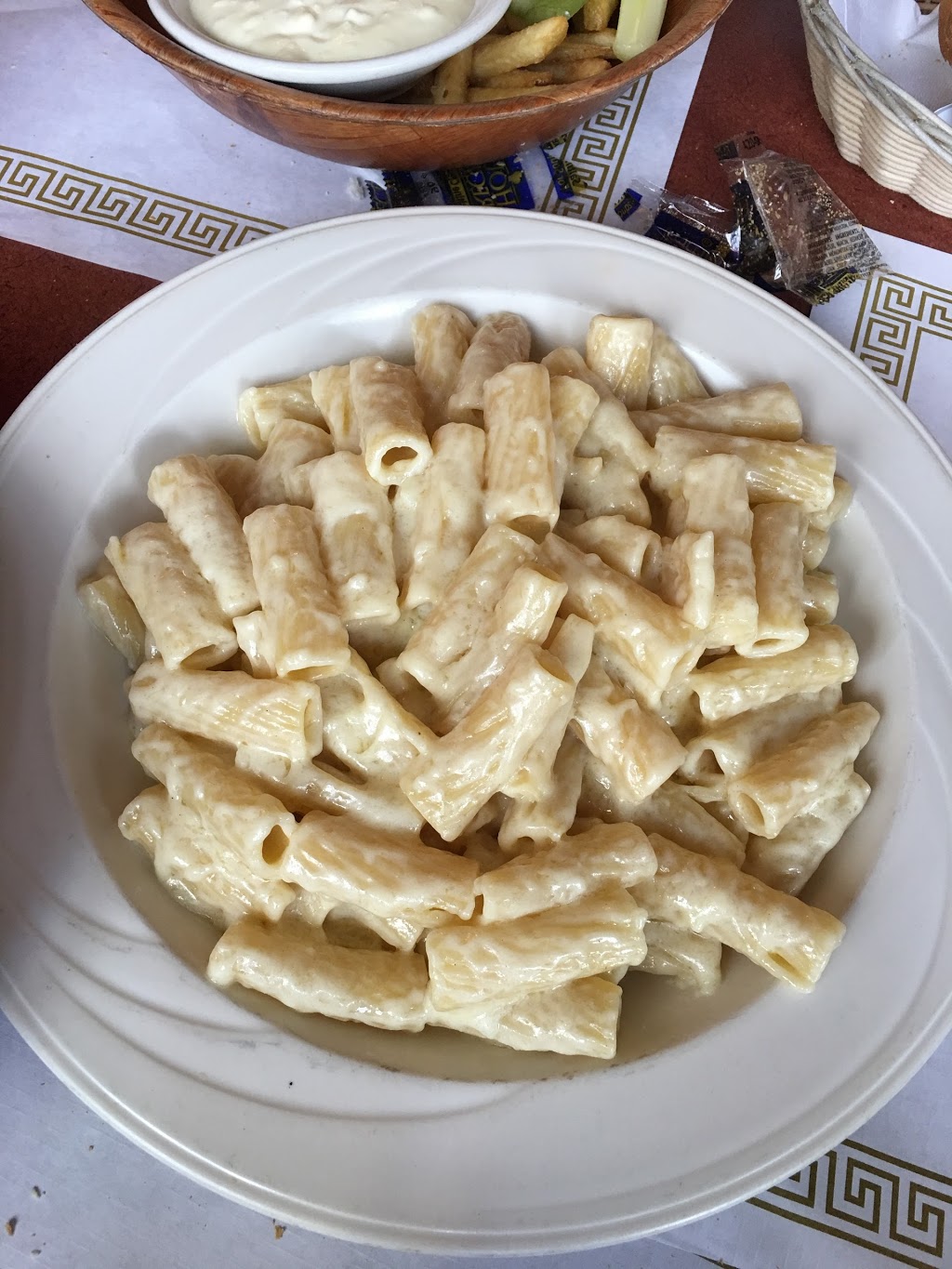 Michaels Restaurant | 3011 Pine Ave, Niagara Falls, NY 14301, USA | Phone: (716) 282-4043