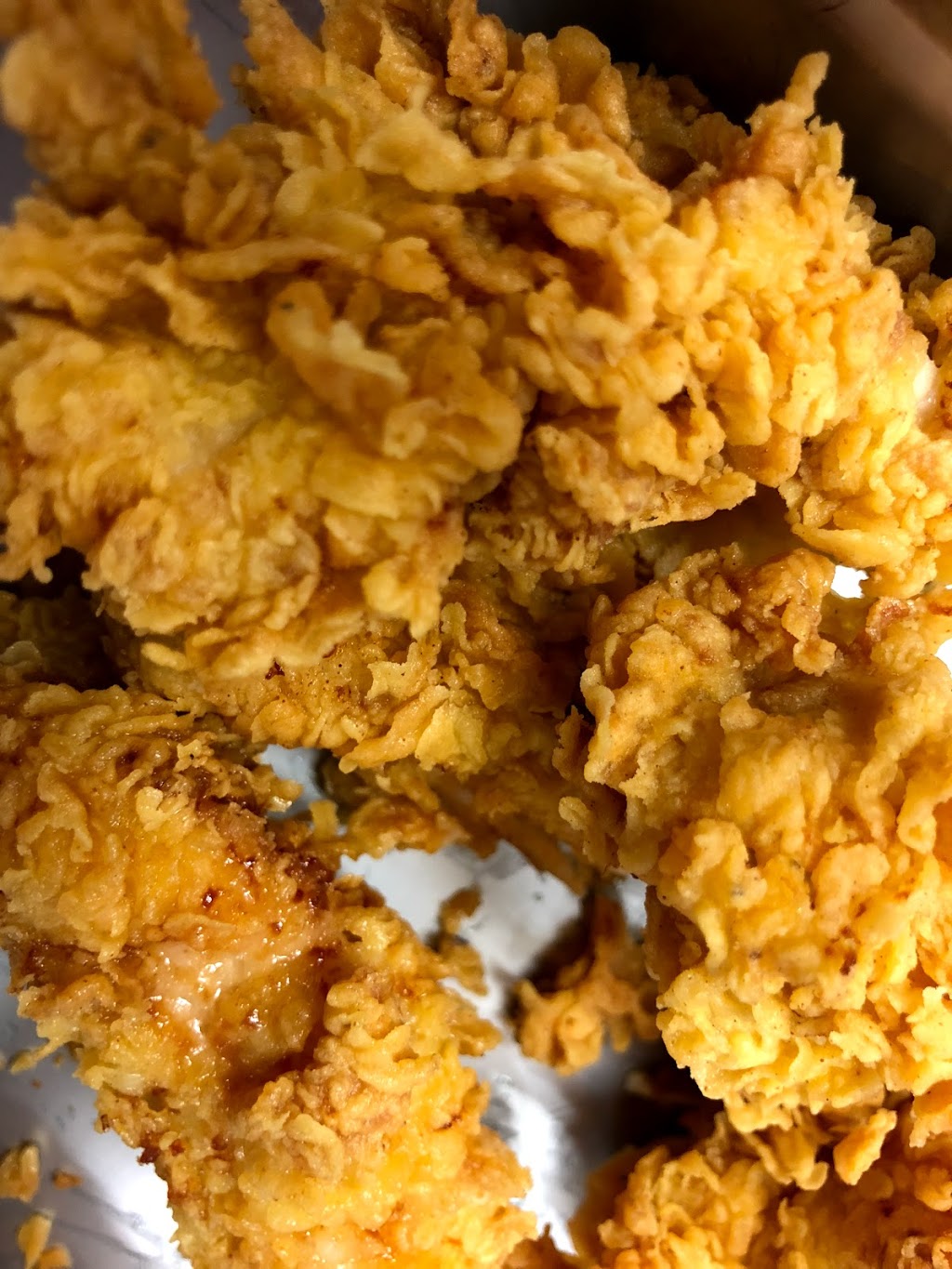 Country Fried Chicken and Sea food | 2086-A Lawrence Ave E, Scarborough, ON M1R 2Z5, Canada | Phone: (416) 615-1111