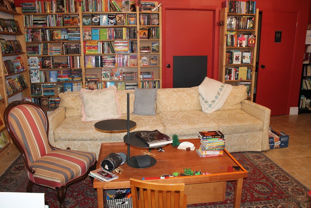 otis & clementine’s books, coffee, SPANISH! | 5209 St Margarets Bay Rd, Upper Tantallon, NS B3Z 1E3, Canada | Phone: (902) 826-1823