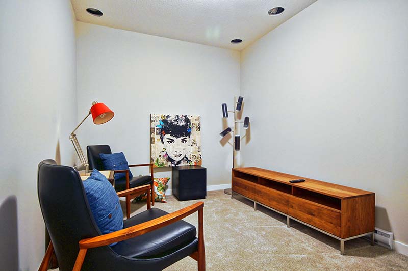 Sloans Painting | 4376 Boban Dr #13, Nanaimo, BC V9T 6A7, Canada | Phone: (250) 585-8989