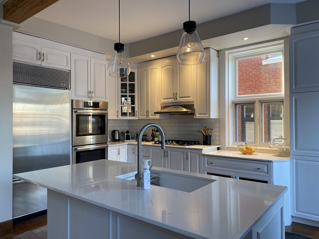 ENTREPÔT | Les Comptoirs Casa & Granite Inc. | 5673 Av. Royalmount, Mont-Royal, QC H4P 2P9, Canada | Phone: (514) 733-2272