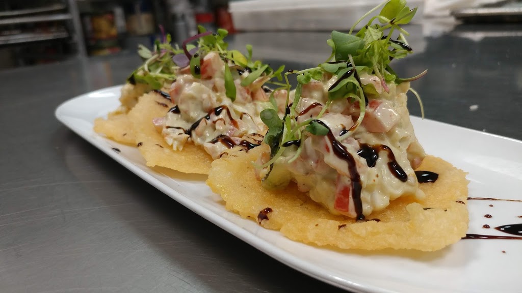 Yolo Restaurant & Lounge | 5841 Transit Rd, East Amherst, NY 14051, USA | Phone: (716) 688-4479