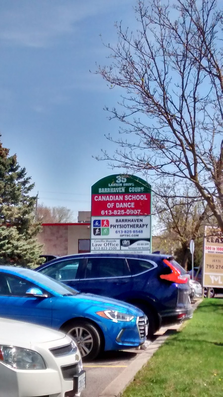 Barrhaven Court | Larkin Dr, Nepean, ON K2J 1C8, Canada
