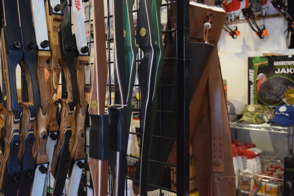 Precision archerie | 30 Rue du Boisé des Mûriers, Cantley, QC J8V 2V7, Canada | Phone: (819) 607-3666