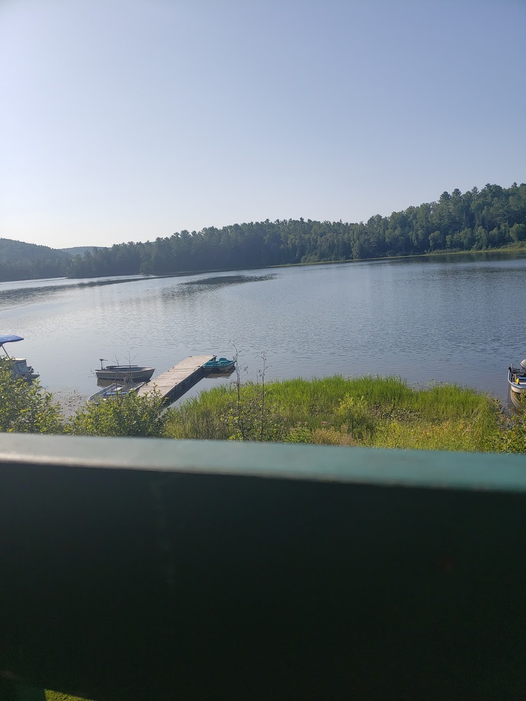 Auberge Le Gentilhomme 2001 Inc | 12 Rue Bondu, Lac-du-Cerf, QC J0W 1S1, Canada | Phone: (819) 597-4299