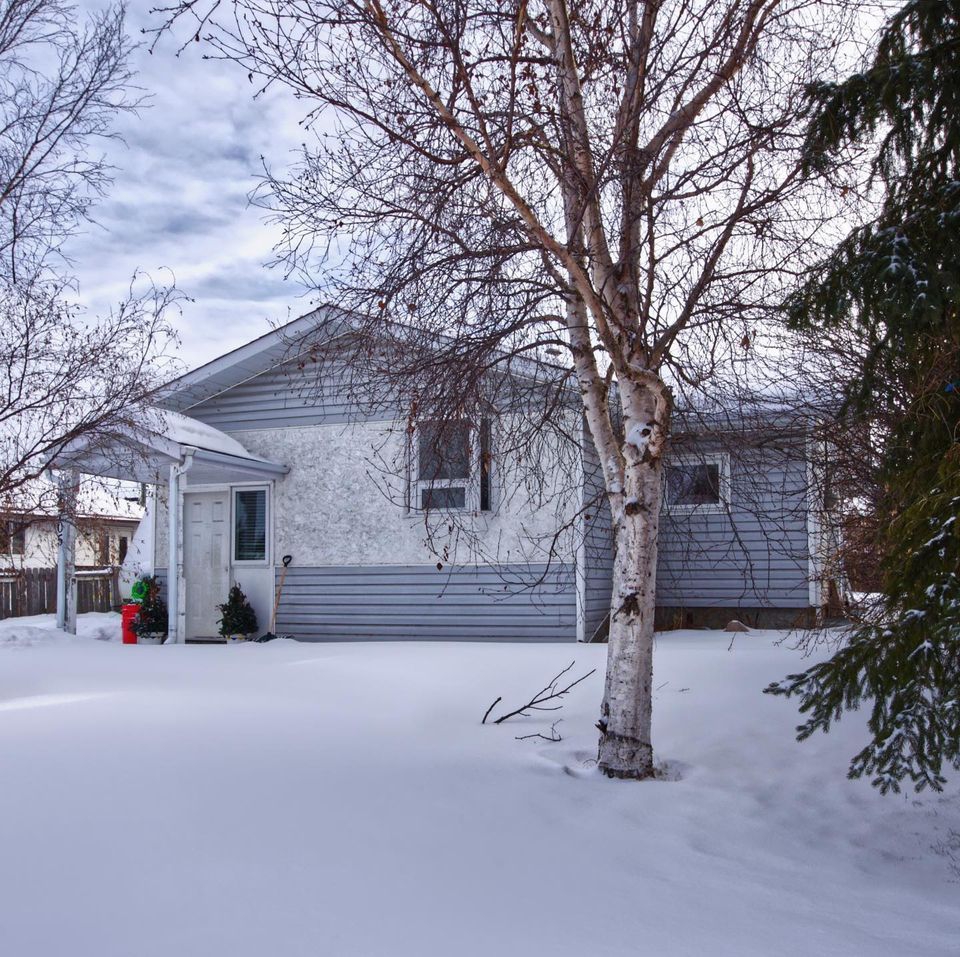 Darlene Mounkes - Realtor, CIR Realty | 4405 52 Ave #2, Red Deer, AB T4N 6S4, Canada | Phone: (403) 783-1637