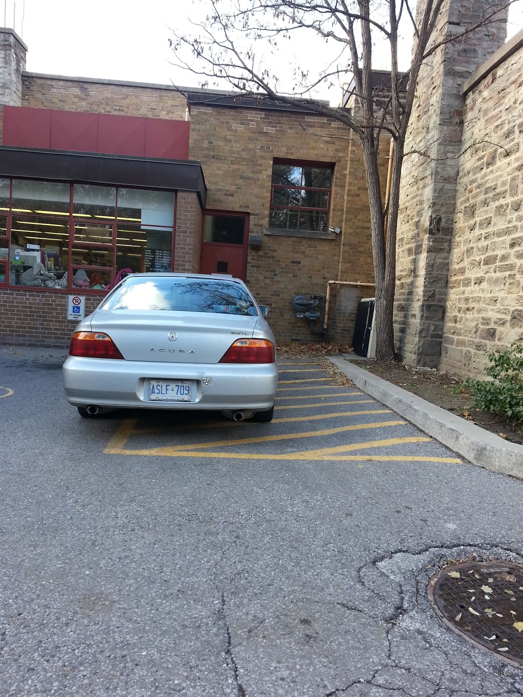 Toronto Public Library - Locke Branch | 3083 Yonge St, Toronto, ON M4N 2K7, Canada | Phone: (416) 393-7730