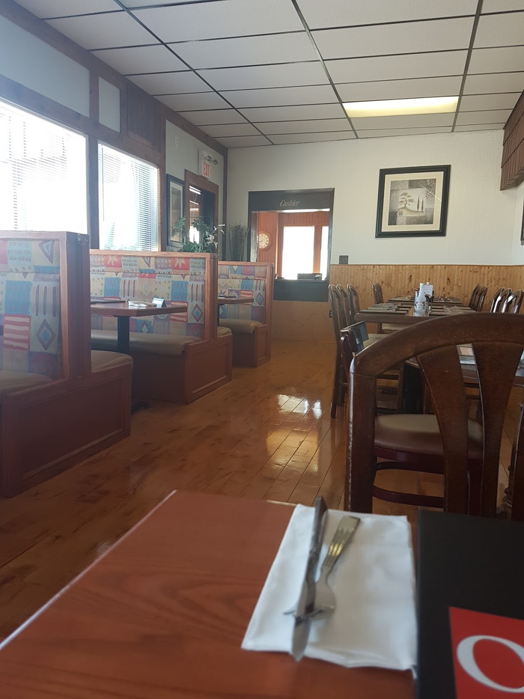 Veslo Grand Bend Restaurant and Motel | 8788 Lakeshore Rd, Thedford, ON N0M 2N0, Canada | Phone: (519) 243-9779