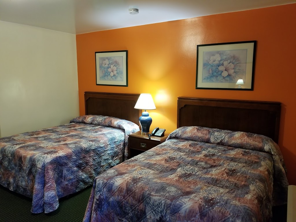 Norvic Motel | 1340, Hwy 17 East, Wahnapitae, ON P0M 3C0, Canada | Phone: (705) 694-4818