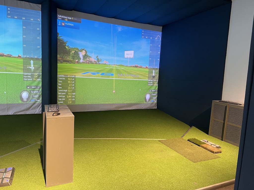 Clubhouse Indoor Golf - Markham | 1 Stone Mason Dr, Markham, ON L3P 6X3, Canada | Phone: (437) 249-2731