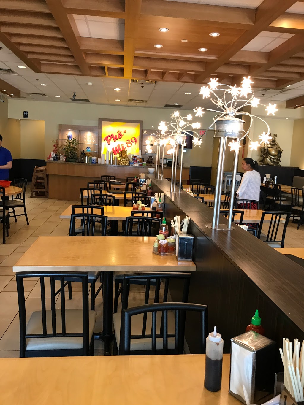 Pho Mi 89 | 2501 Prince Michael Dr, Oakville, ON L6H 7P1, Canada | Phone: (905) 257-8088