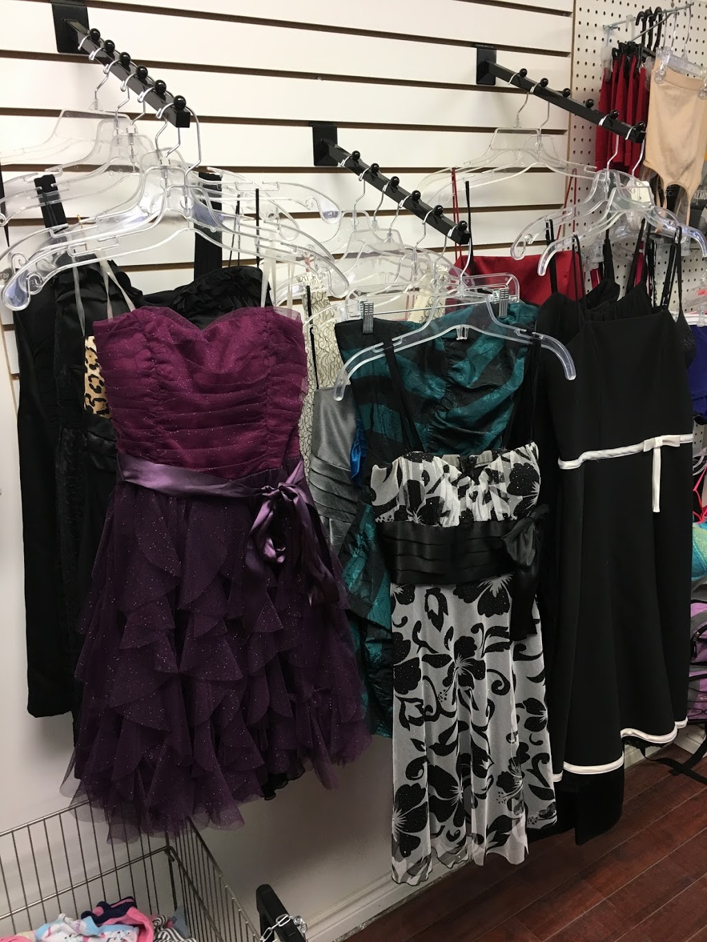RE-YUZE-IT | 2372 County Rd 45, Norwood, ON K0L 2V0, Canada | Phone: (705) 837-2085