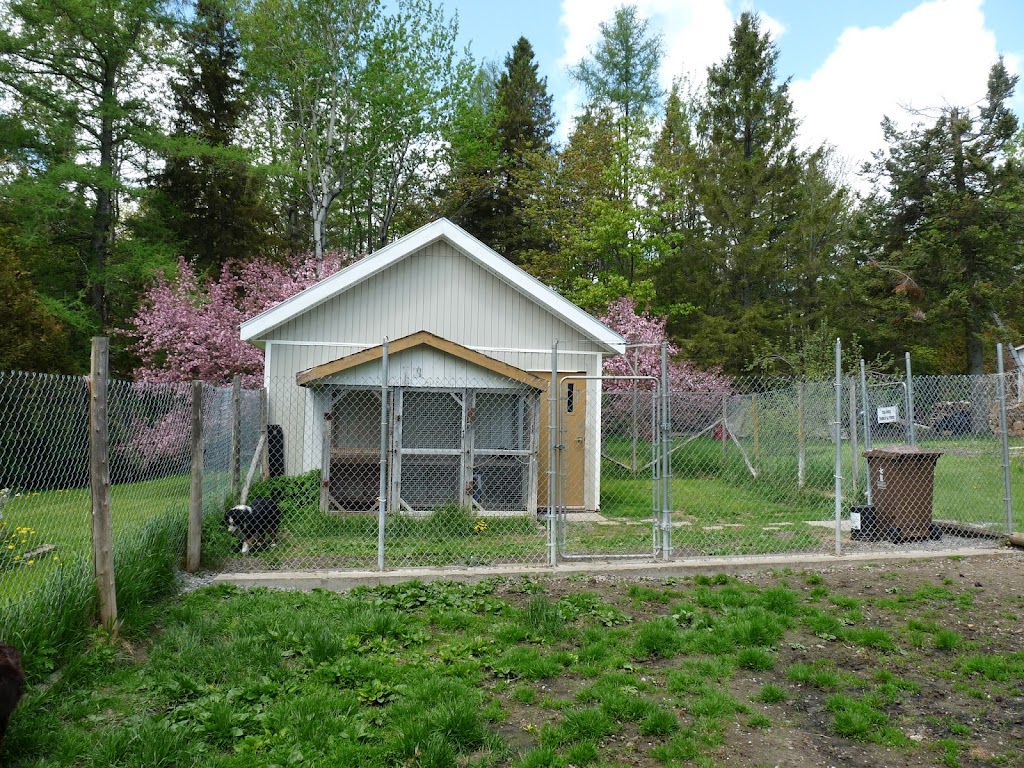 Clos DuSilence | 200 Rang de la Rivière Belle Isle, Portneuf, QC G0A 2Y0, Canada | Phone: (418) 286-4810