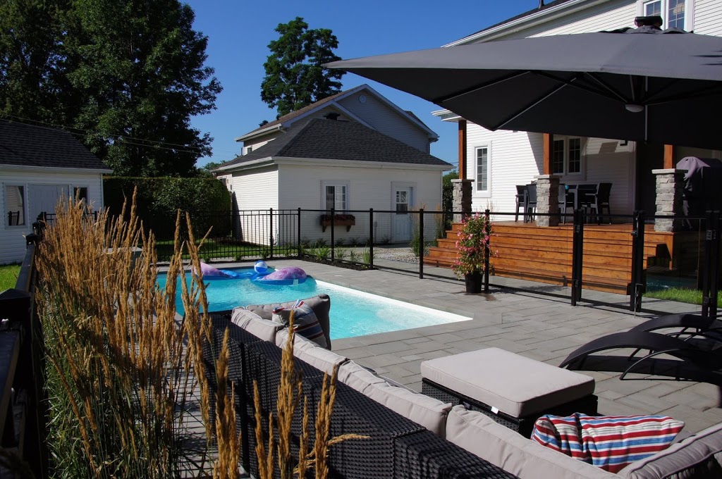 Clôtures et Rampes DB Granby | 1400 Rue Principale, Granby, QC J2J 0M4, Canada | Phone: (450) 777-3852