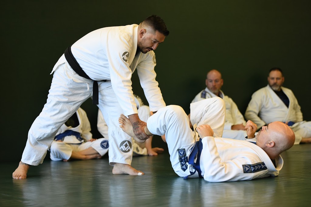 Gracie Jiu-Jitsu Winnipeg | 827 Cavalier Dr, Winnipeg, MB R2Y 1Z8, Canada | Phone: (204) 995-5585
