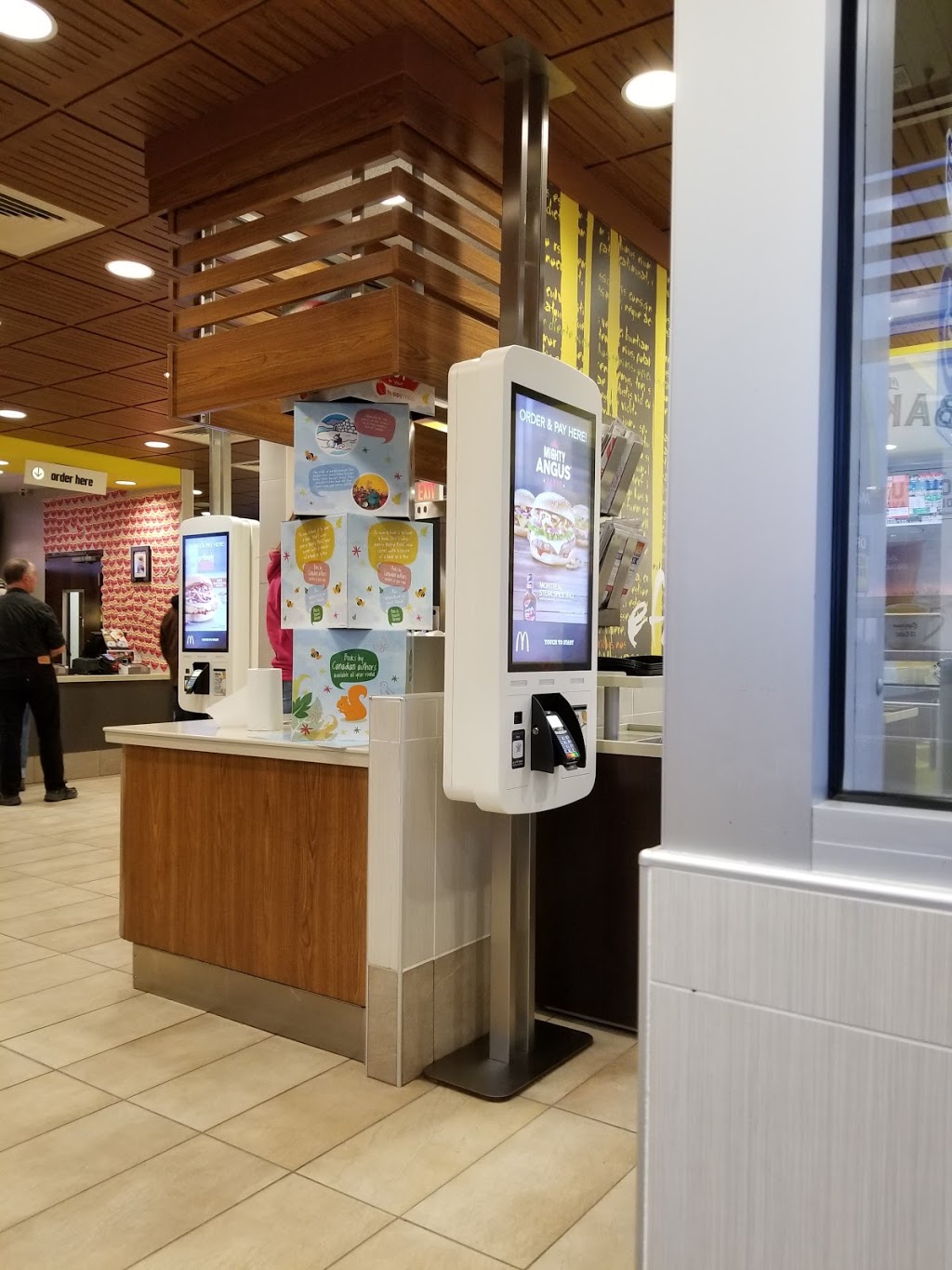 McDonalds | 1000 Regional Road # 17, Newcastle, ON L1B 1L9, Canada | Phone: (905) 987-0505