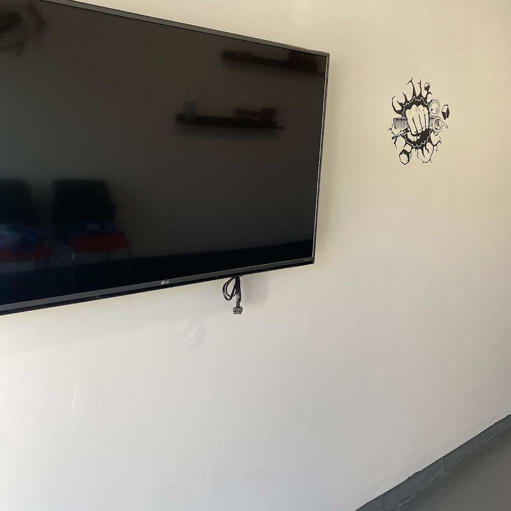 Cuts by Jerome | Chateau Crescent, Cambridge, ON N3H 5S3, Canada | Phone: (226) 978-1363