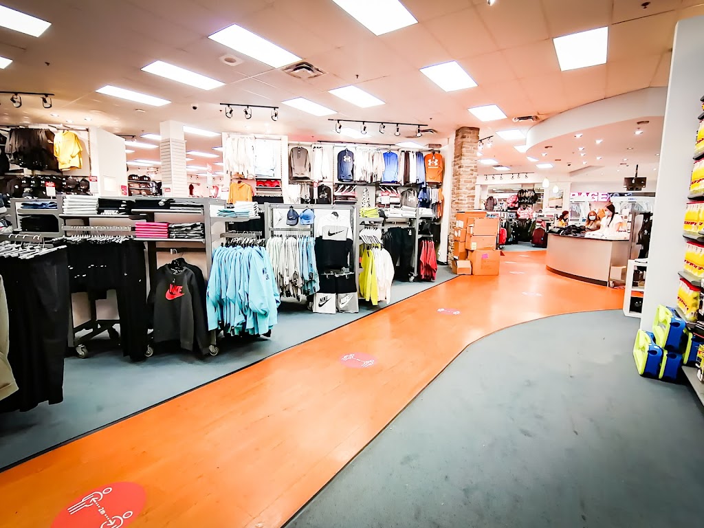 Sports Experts | 600 Rue Pierre-Caisse, Saint-Jean-sur-Richelieu, QC J3A 1M1, Canada | Phone: (450) 348-0937