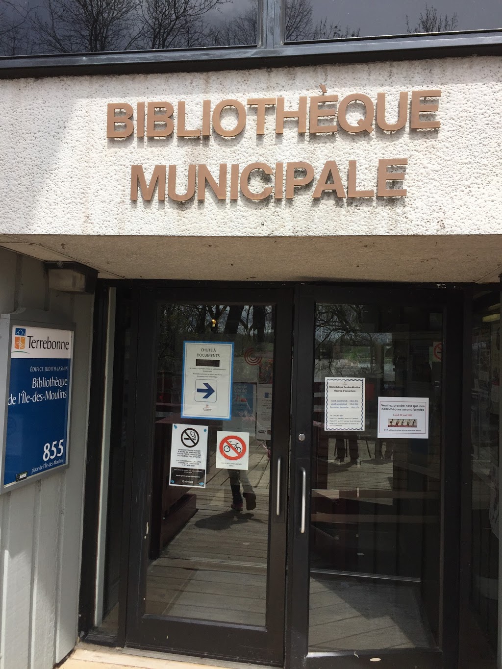 Lîle-Des-Moulins Library | 855 Place Ile des Moulins, Terrebonne, QC J6W 4N7, Canada | Phone: (450) 961-2001