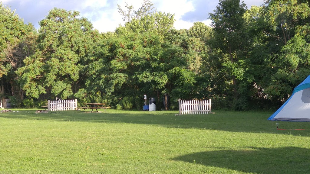 Silverstone family campground | 156 Gerhardt Rd, Waubaushene, ON L0K 2C0, Canada | Phone: (416) 528-5918